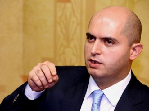 Ermənistan müxalifəti: “Paşinyan siyasi turizmlə məşğuldur”