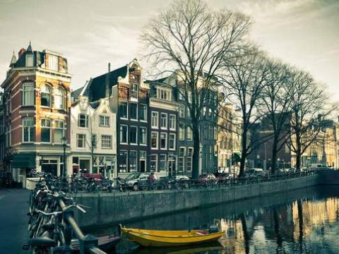 Amsterdam “Avroviziya”nın ev sahibliyindən imtina etdi