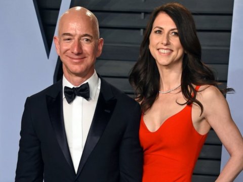 Dünyanın ən zəngin adamı 38 milyard dollar pul itirdi