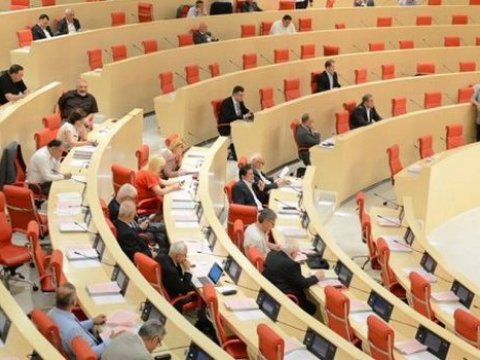 Gürcüstanın azərbaycanlı deputatlarından ETİRAZ: “Putin düşmən olsa da, ailəsi toxunulmazdır”