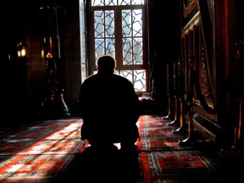 Namaz qılan nazirlər, nazir müavinləri - Məmurlar ibadətlərini niyə gizlədirlər...