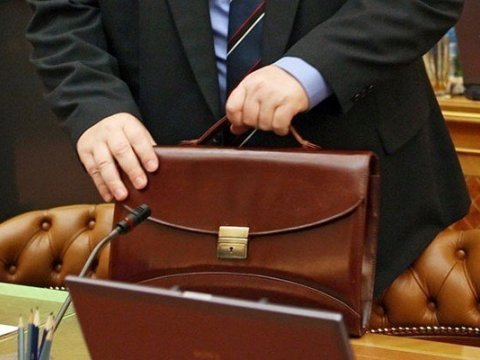 Direktor olmaq istəyənlərin NƏZƏRİNƏ: Müsabiqəyə start verilir