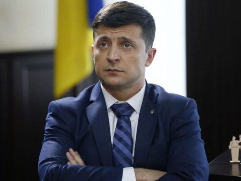 Seçkiöncəsi Zelenskinin reytinqi yüksəlib