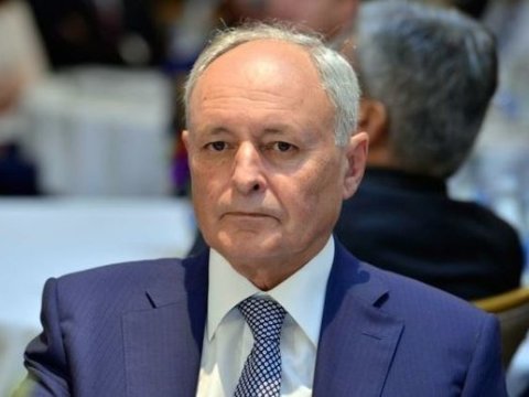 Səhiyyə naziri əmr imzaladı – 41 təcili yardım briqadası, 270 tibb işçisi ayrıldı