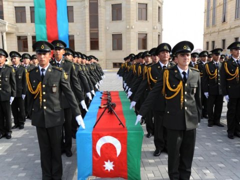 Daxili Qoşunlarının Ali Hərbi Məktəbinə əlavə kursant qəbulu elan edildi