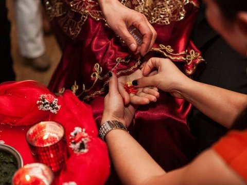 Toylarda kişiləri darıxdıran, əsəblərini pozan xınayaxdı MƏRASİMLƏRİ