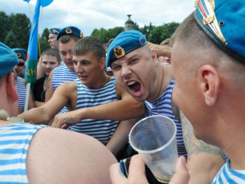 Rusiya azərbaycanlılarını qorxuda saxlayan “desantçılar günü” - “Bazarlara hücum edirdilər”