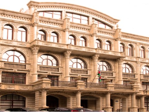 Hamını yoxlayan Hesablama Palatasının özünü kim yoxlamalıdır?...  