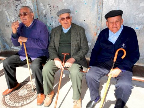 Azərbaycanda əhalinin 13 faizi pensiyaçılardı