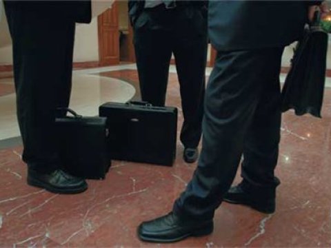 Maliyyə Nazirliyi 21 vəzifəli şəxsi CƏRİMƏLƏDİ 