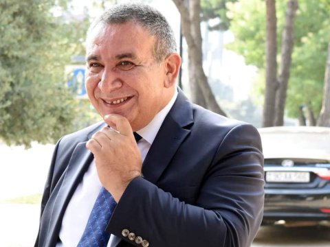 İntriqadan uzaq, hamı ilə eyni məsafədə... - Baş redaktorlar Modern.az-ı belə TƏBRİK ETDİLƏR  