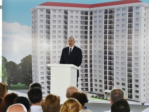 İkinci binadan mənzil alan jurnalistlər Prezidentə MÜRACİƏT ETDİLƏR