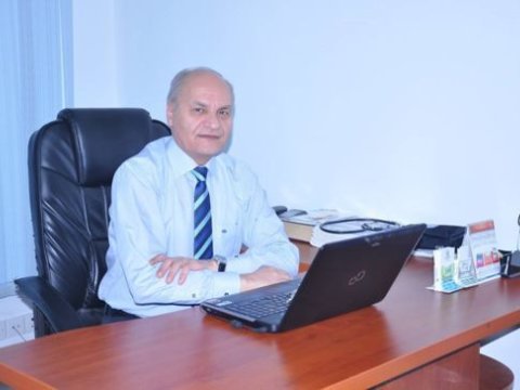 “Yazırlar ki, “Azərbaycanda bütün həkimləri güllələmək lazımdır!”” - “Feysbuk”un aktiv HƏKİMİ 