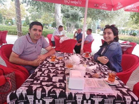 “Məqsədim özümün və atamın arzuların gerçəkləşdirməkdir” - Əməkdar jurnalistin Türkiyədə oxuyacaq qızı - MÜSAHİBƏ  