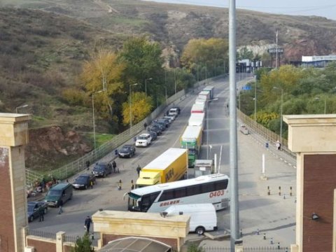 Gürcüstan Qırmızı Körpüdə ağıllı kamerlar quraşdırıb