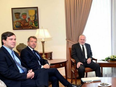 Həmsədrlər yenə riyakarlıq etdilər