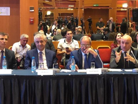 İqtidarla müxalifət bir arada - Əli Əhmədov: “Mühacirlərin əsas işi Prezidenti nüfuzdan salmaqdır” - FOTO 