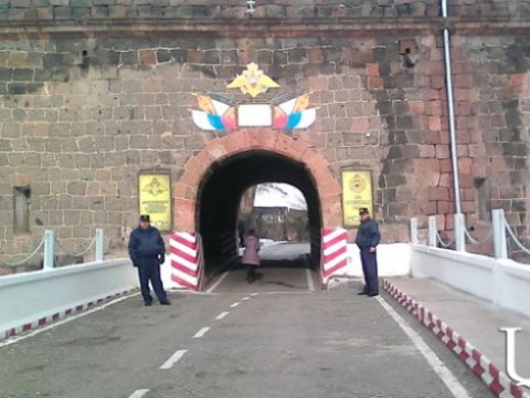 Gümrüdə rusiyalı hərbçi öldürüldü