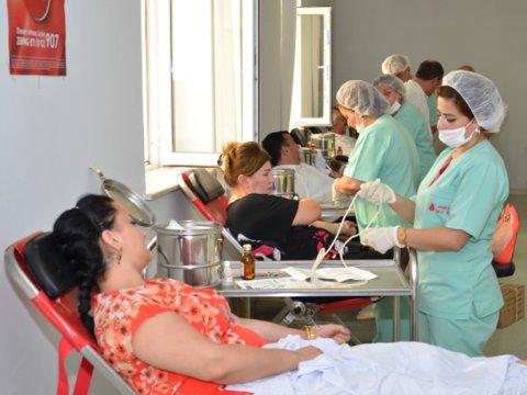 Səhiyyə Nazirliyi: Aşura günü qan verən 169 nəfərdə virus aşkarlanıb 