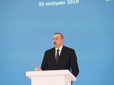Prezident: “Neftdən əldə edilən gəlirlər ilk növbədə xalqın rifahının yaxşılaşmasına yönəldilib” - YENİLƏNİB 