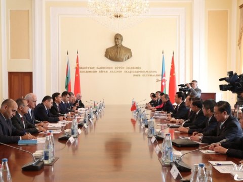 Novruz Məmmədov Çin parlamentinin sədri ilə görüşüb - FOTO