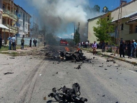 Türkiyədə xüsusi təyinatlıları daşıyan avtobus partladıldı