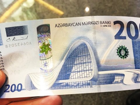 Paytaxt əhalisi 8 ayda 13141,4 milyon manat xərcləyib