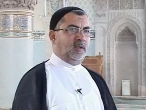 Din xadimi araq içib namaz qılanları “Şeytanın yoldaşları” adlandırdı  