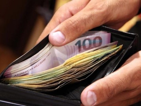 “8 min manat maaş alan vergi vermir, amma 250 manat alan verir”