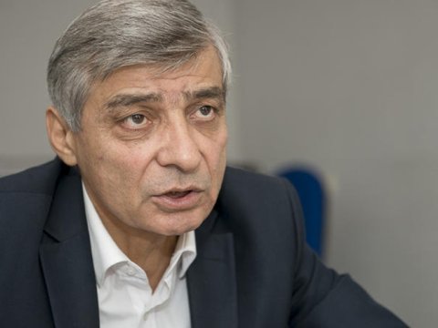 Vurğun Əyyubu xilas etmək olmazdımı? - Həkimi Adil Qeybulla: “O özü maddi köməkdən imtina etdi”  
