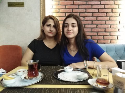 Jurnalistikaya qəbul olunmuş jurnalist qızı: “Bir ara istəyirdim ki, aşpaz olum” - MÜSAHİBƏ