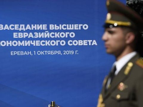 Yerevanda Avrasiya Birliyinin sammiti başlayır-  Putin yenə gecikir 