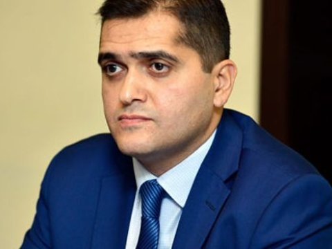 Elxan Şahinoğlu “Real” TV-də veriliş açıb: “Bu sahədə boşluq var idi”  