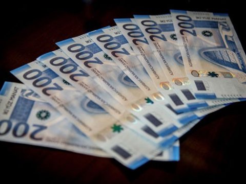 Maaşı 1000 manatdan çox olan nə qədər müəllim var? - RƏSMİ