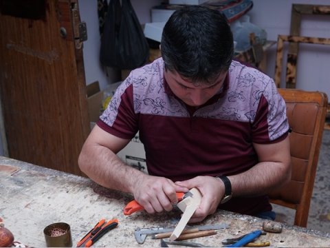 “İlk dəfə ağacdan Şuşa qalasını hazırladım” - Ağacoyma sənətinin ustası ilə REPORTAJ