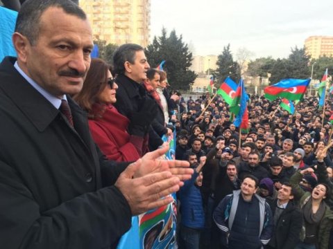 Tofiq Yaqublu Milli Şuranın piketindən danışdı: “Heç bir pozuntuya yol verməyəcəyik”