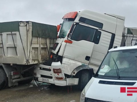 Bakı-Quba yolunda ağır qəza - 3 nəfər ölüb