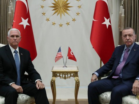 Ərdoğan “görüşməyəcəm” dediyi amerikalı vitse-prezidenti qəbul etdi