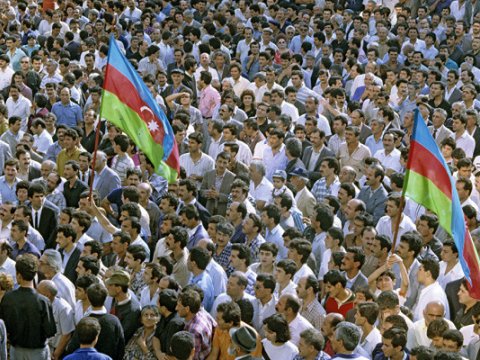 Tanınmışlar Müstəqillik Günü təbrikləri aldılarmı? - “Heç kəs təbrik etməyib”