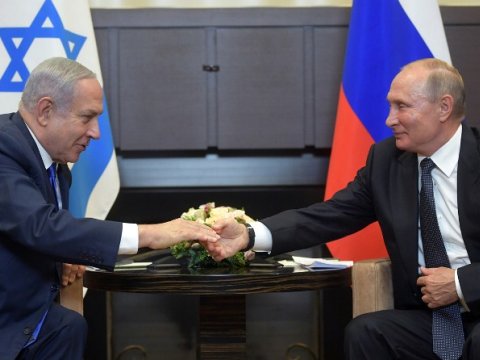 Putin daha bir ölkə lideri ilə Suriyanı müzakirə etdi