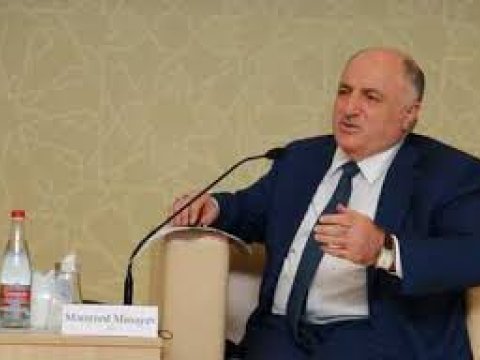 1300 nəfərin borcu bağlanıb