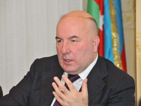 “Manatın möhkəmlənməsi zərərimizədir” - Elman Rüstəmov  