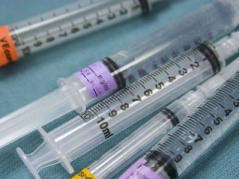 Azərbaycanda Çin istehsalı saxta şprislər satılır?