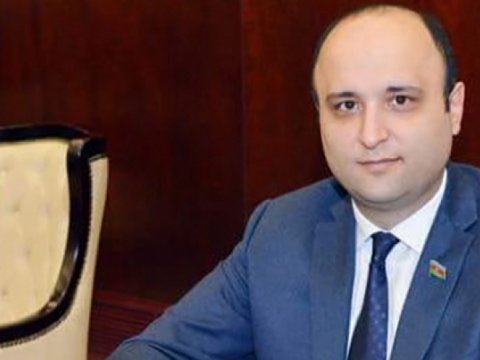 Deputat elektromobilləri bütün rüsumlardan azad etməyə ÇAĞIRDI   