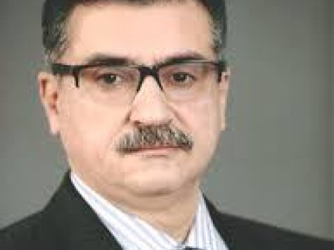 Novruz Aslanov müğənniləri müdafiə etdi