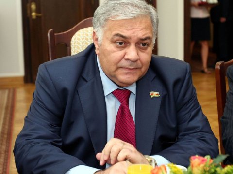 Oqtay Əsədov Rusiyaya gedir