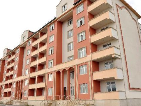 Nazirlik daha 50 ailəyə mənzil verdi