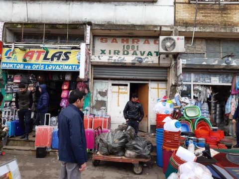 8-ci km bazarında əhaliyə iyrənc ət satılırmış - Agentlik reyd keçirib - FOTOLAR