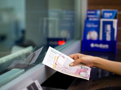 Əhalinin banklardakı əmanətlərinin MƏBLƏĞİ