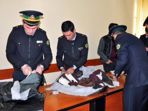 Gömrükçülər dəyəri 10 milyonlarla ölçülən qaçaqmal tutublar